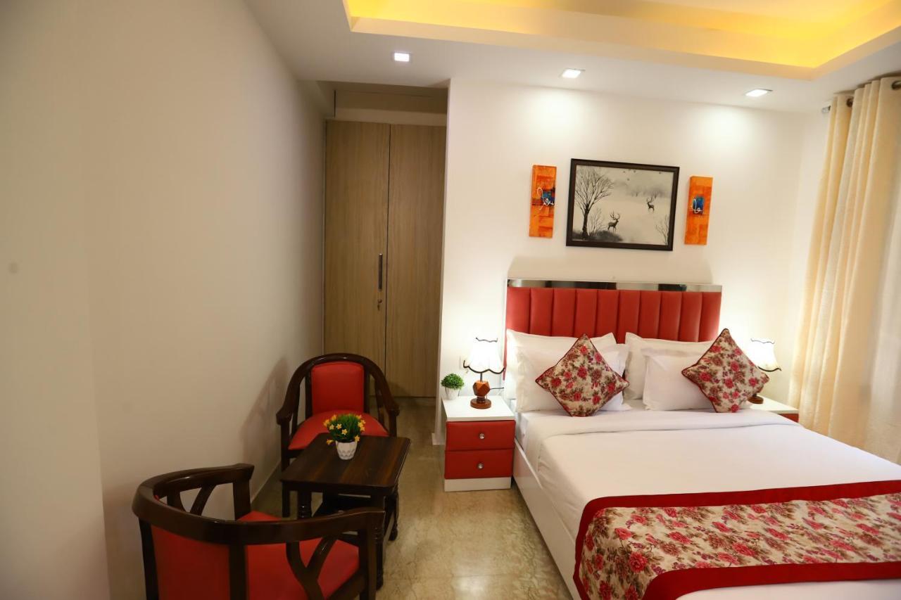 Hotel Nature View Green Park Metro Couple Friendly New Delhi Bagian luar foto