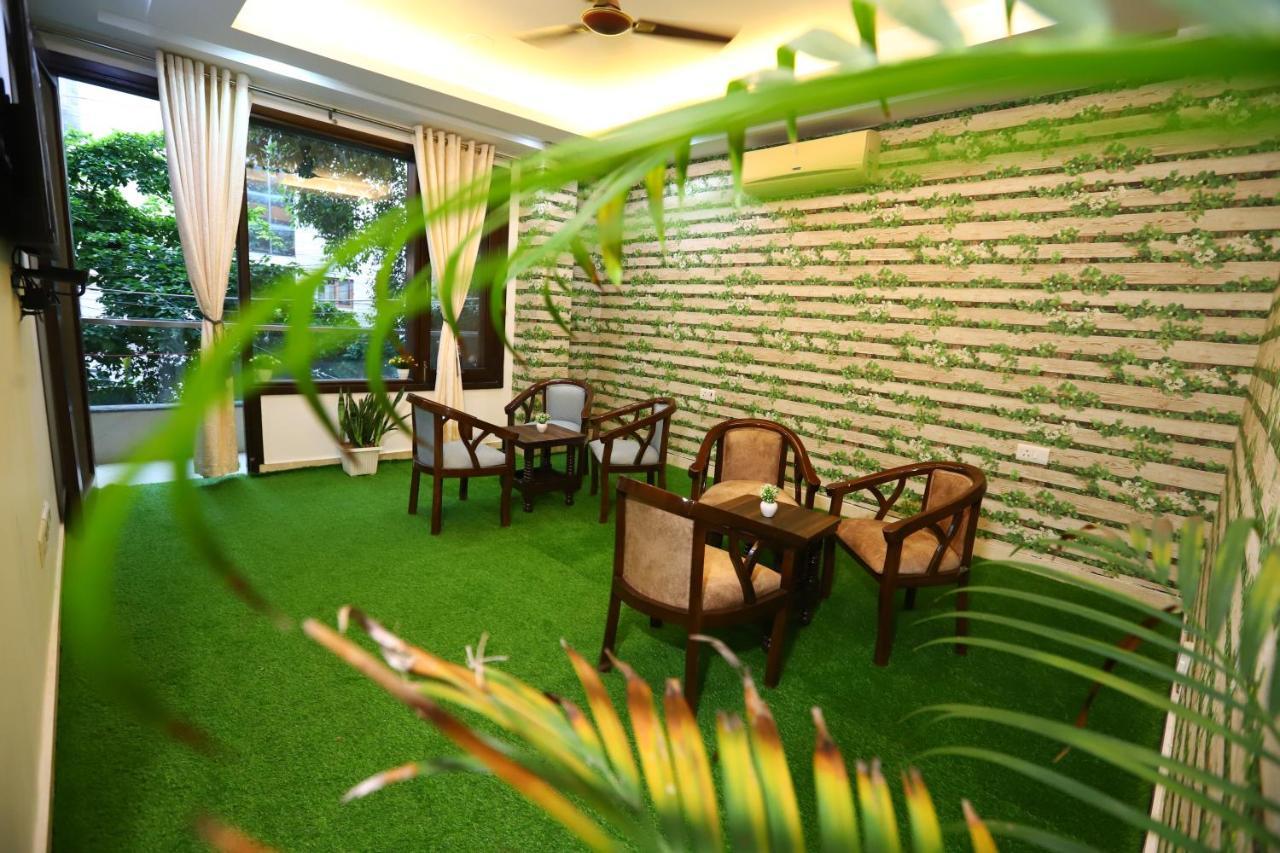Hotel Nature View Green Park Metro Couple Friendly New Delhi Bagian luar foto