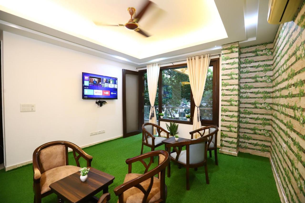 Hotel Nature View Green Park Metro Couple Friendly New Delhi Bagian luar foto